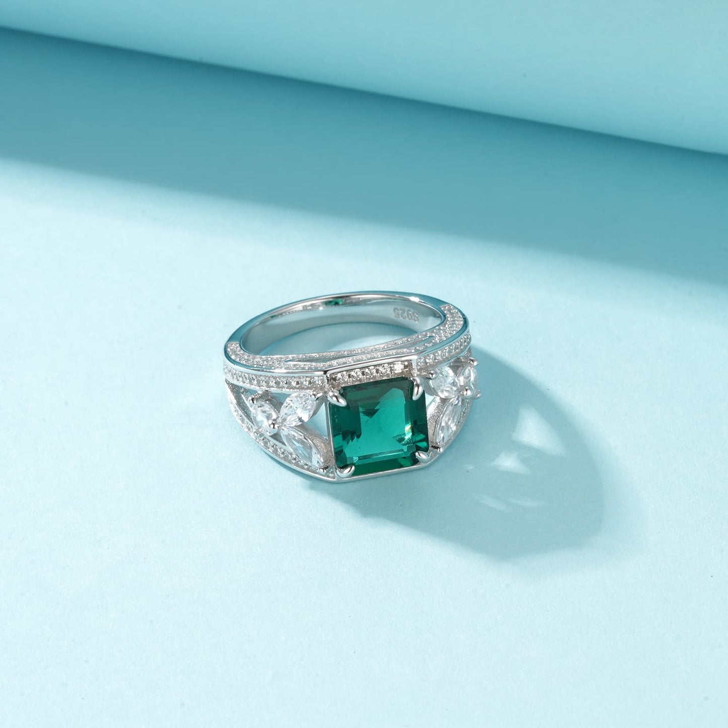 8 mm 2 Ct Square Lab Emerald Ring | Rhodium-Plated S925 Silver, Custom Available
