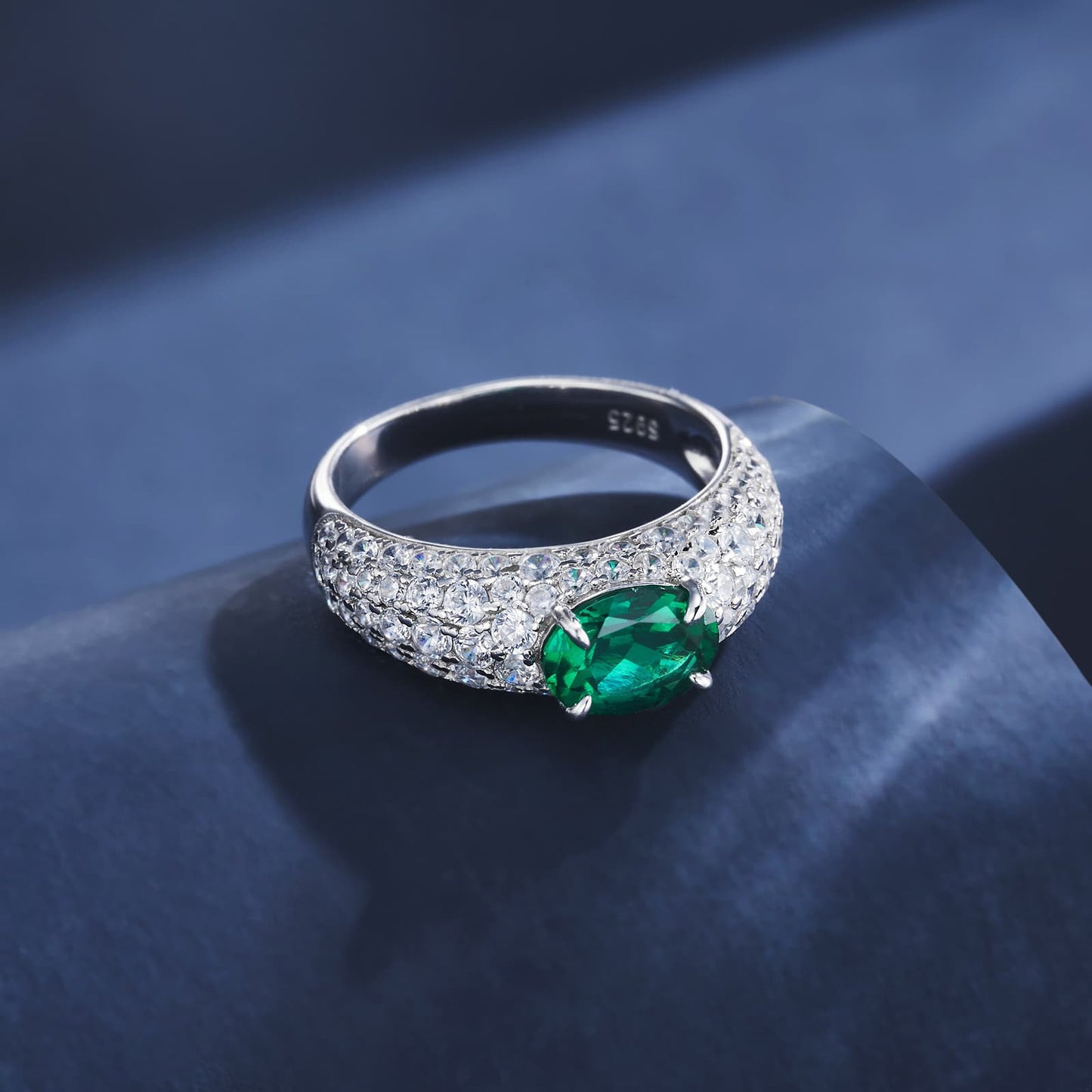 6*8mm Oval Lab Emerald Ring | Rhodium-Plated S925 Silver, Custom Available