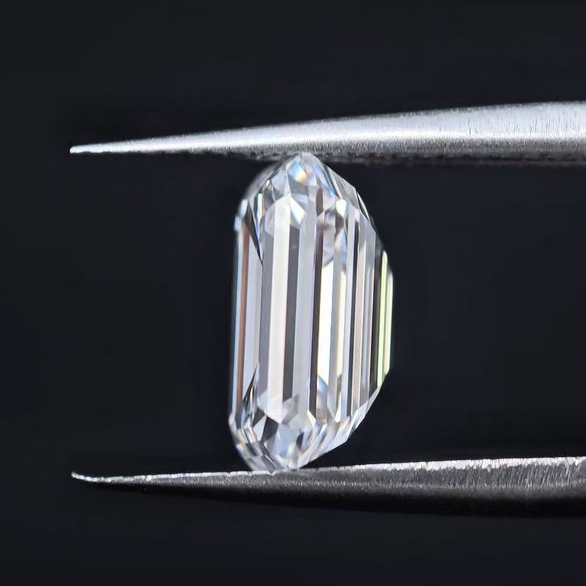 3.08ct Rectangle Emerald Cut Lab Diamond | Diamond Loose Gemstone, Custom Accept