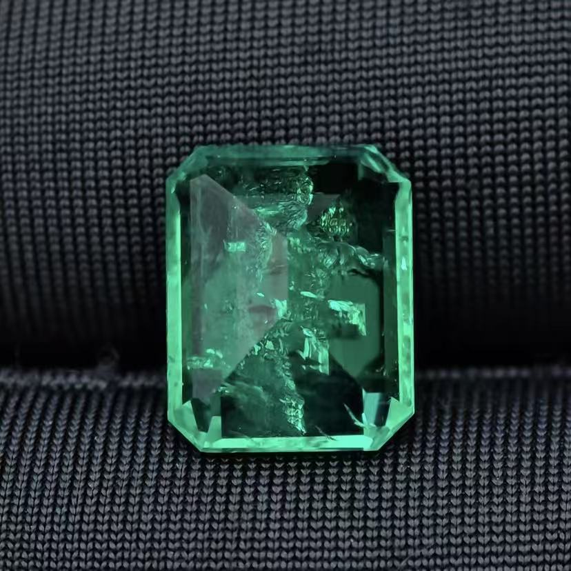3.308ct Rectagle Lab Coumbia Emerald | Lab Coumbia Emerald , Custom Accept