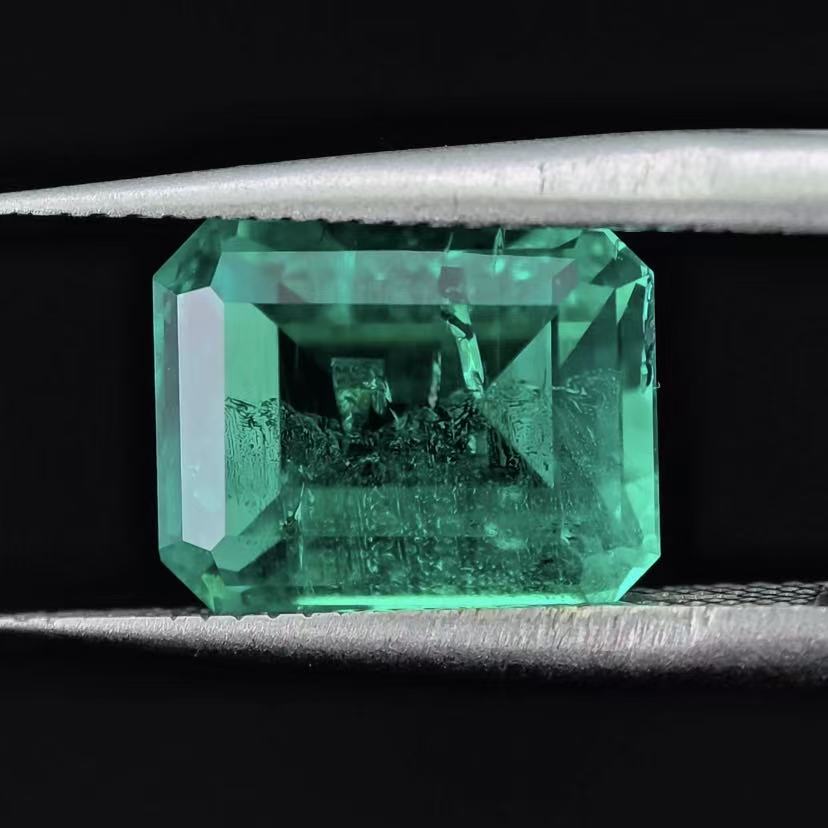 3.308ct Rectagle Lab Coumbia Emerald | Lab Coumbia Emerald , Custom Accept