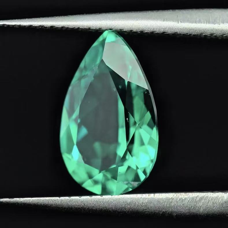 1.906ct Pear Lab Coumbia Emerald | Lab Coumbia Emerald , Custom Accept