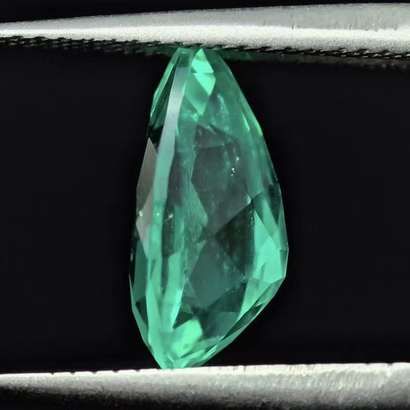1.906ct Pear Lab Coumbia Emerald | Lab Coumbia Emerald , Custom Accept