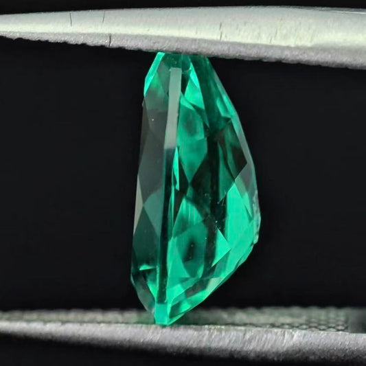 1.895ct Pear Lab Coumbia Emerald | Lab Coumbia Emerald , Custom Accept