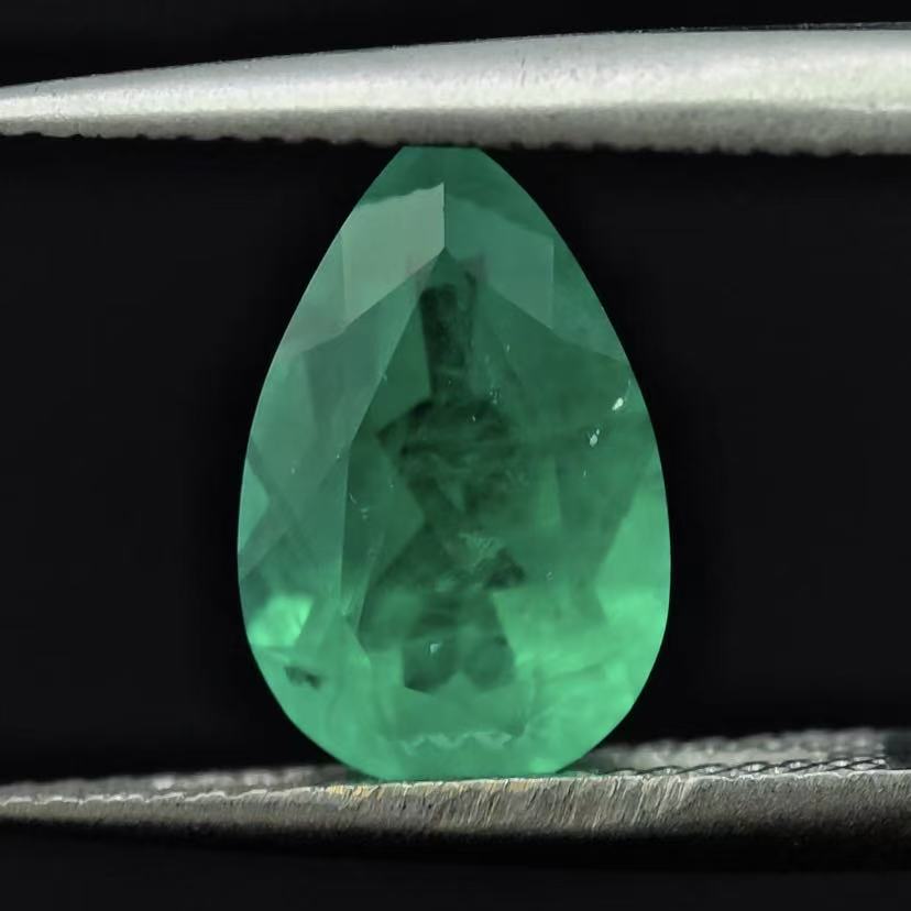 1.887ct Pear Lab Coumbia Emerald | Lab Coumbia Emerald , Custom Accept