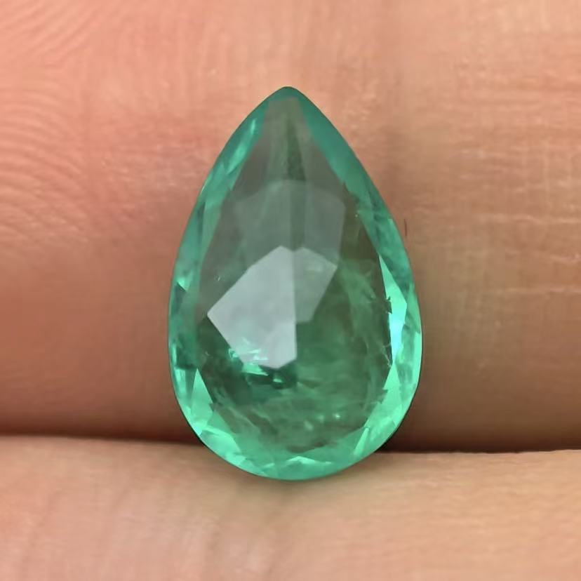 1.887ct Pear Lab Coumbia Emerald | Lab Coumbia Emerald , Custom Accept