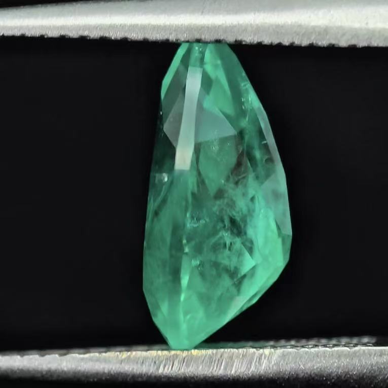 1.887ct Pear Lab Coumbia Emerald | Lab Coumbia Emerald , Custom Accept