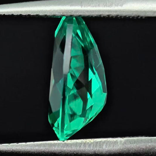 1.863ct Pear Lab Coumbia Emerald | Lab Coumbia Emerald , Custom Accept