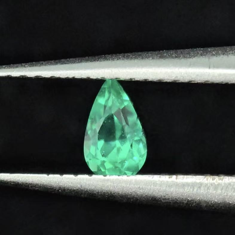 0.23ct Pear Lab Coumbia Emerald | Lab Coumbia Emerald , Custom Accept