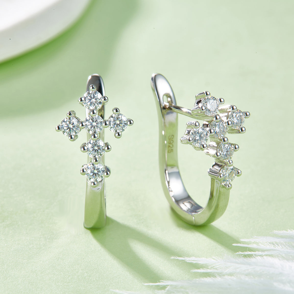 0.72 Ct Dvvs Grade Round Mossanite Earring | Gold-Plated S925 Silver, Custom Available