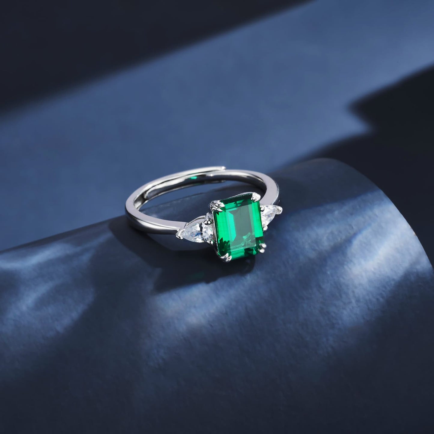 1.23 Ct Rectangle Lab Emerald Ring | Rhodium-Plated S925 Silver, Custom Available