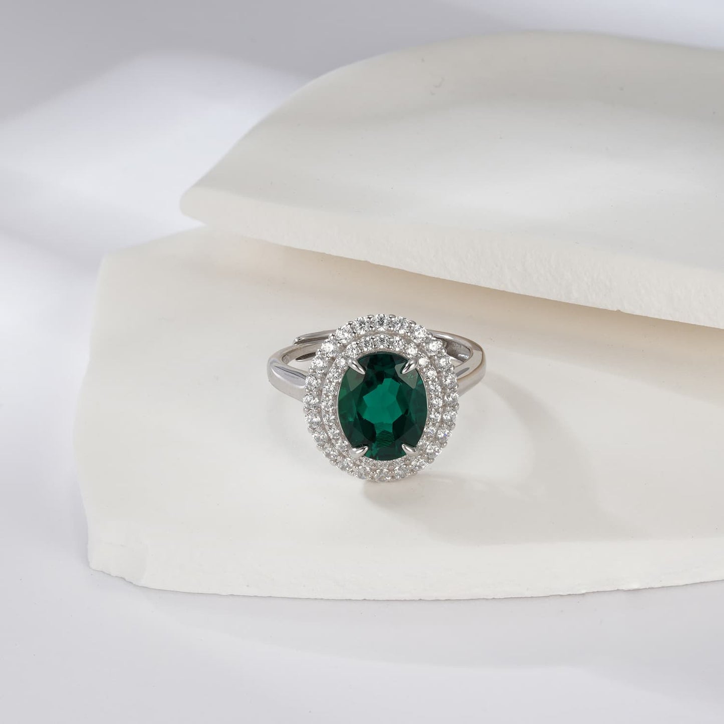 8*10mm 2.24Ct Oval Lab Emerald Ring | Rhodium-Plated S925 Silver, Custom Available