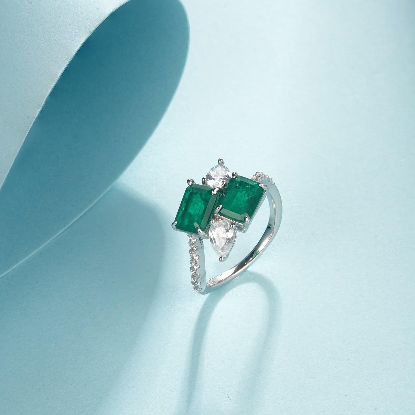 6*8 mm 2ct Rectangle Lab Emerald Ring | Rhodium-Plated S925 Silver, Custom Available